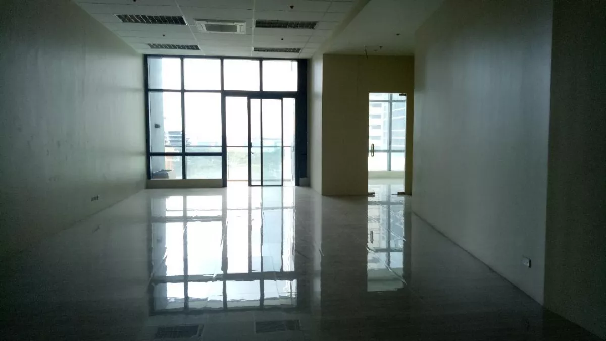 "3 Bedroom Condominium unit for rent in ortigas center, Pasig City"10