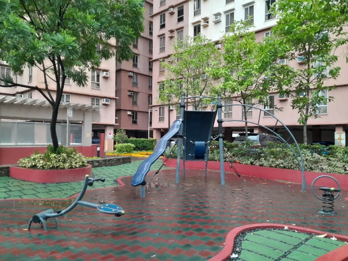 "2 Bedroom unit in Avida Towers Sucat, Parañaque City"08