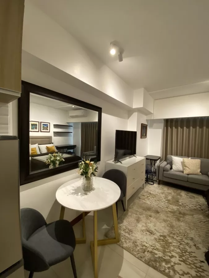 "The Royalton at Capitol Common, Studio Unit for Rent at Pasig City"03