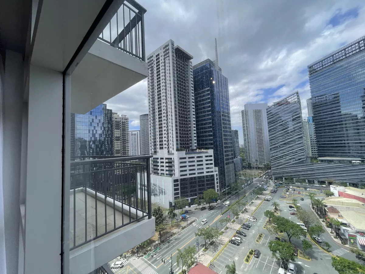 "For Rent 1 Verve Tower 1 Bedroom Condominium with Balcony, Taguig"04