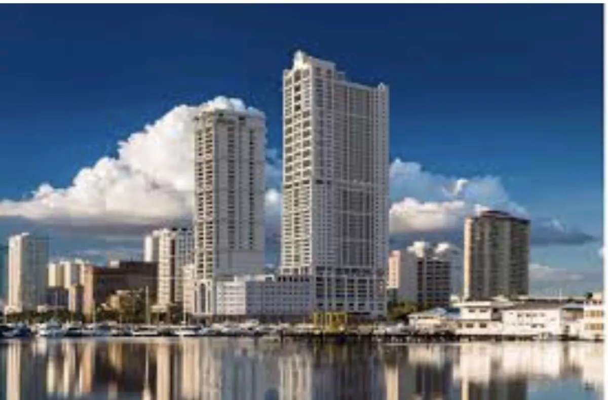 "Manila Bay Luxury Condotel for rent in Admiral Baysuites, Malate, Manila"03