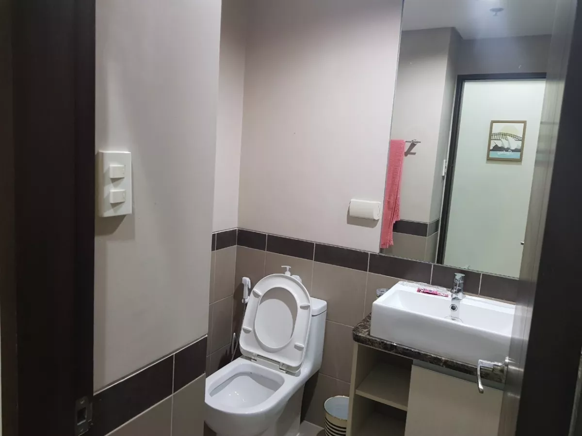 "Manila Bay Luxury Condotel for rent in Admiral Baysuites, Malate, Manila"07