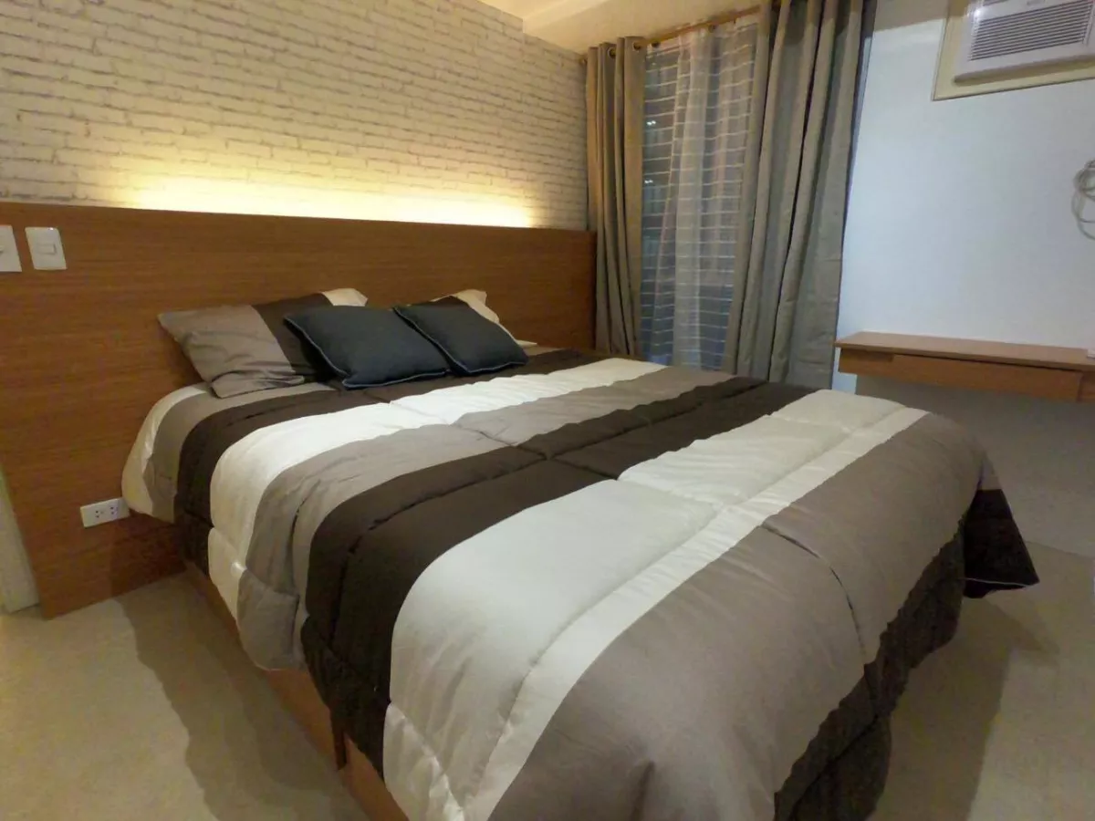 "For Rent 1 Bedroom w/ Parking, Furnished at Avida Towers Verte, BGC, Taguig City"09