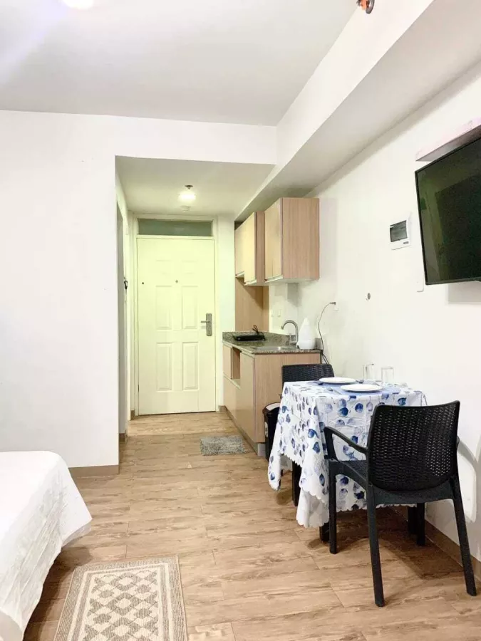 Good Studio with Balcony near Airport Mactan03