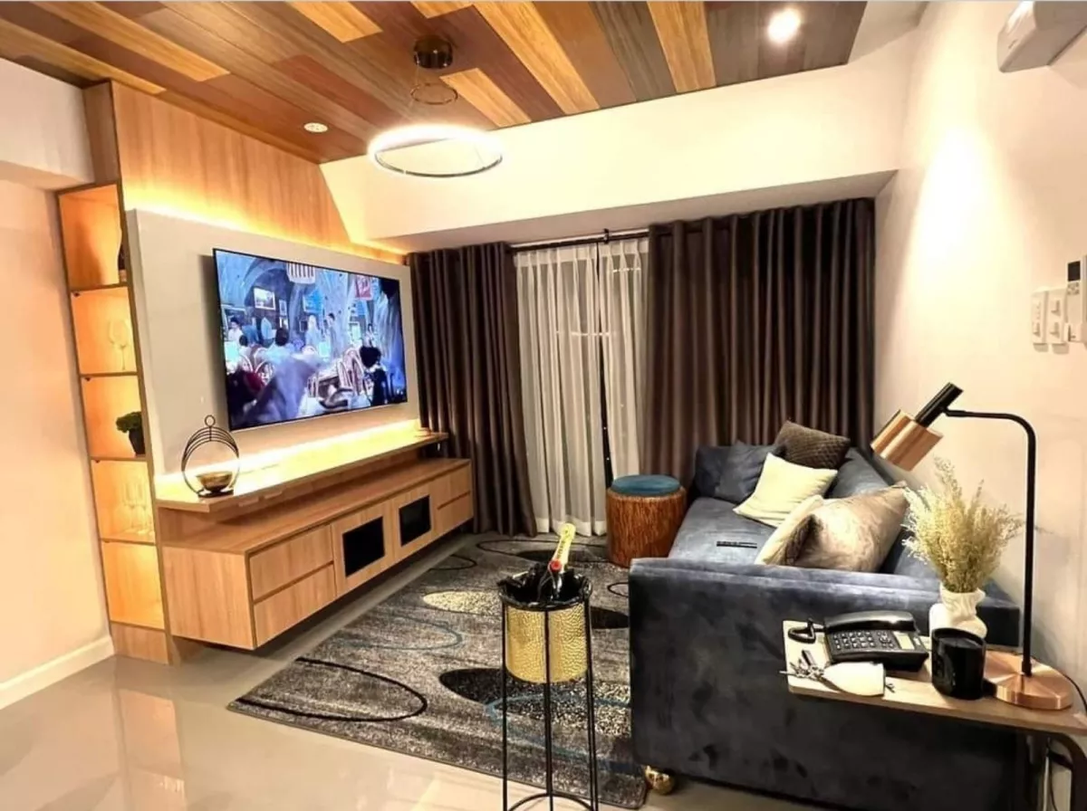 "2 Bedrooms Condominium for Rent in The Rise, San Antonio Village, Makati"05