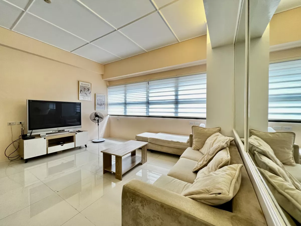 "Affordable 2BR Condo in Avalon, Cebu Business Park for rent with Parking"04