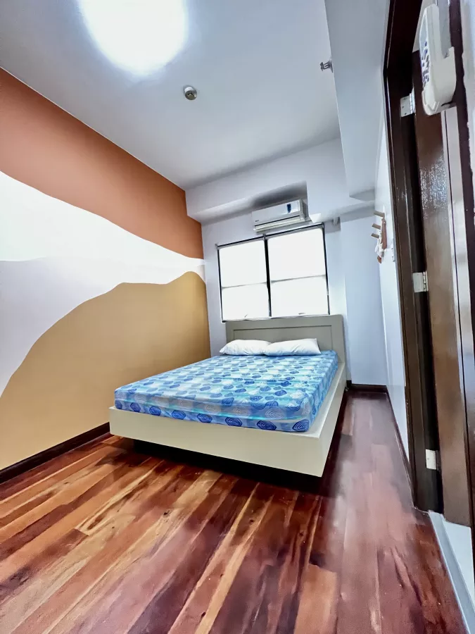 "Affordable 2BR Condo in Avalon, Cebu Business Park for rent with Parking"09