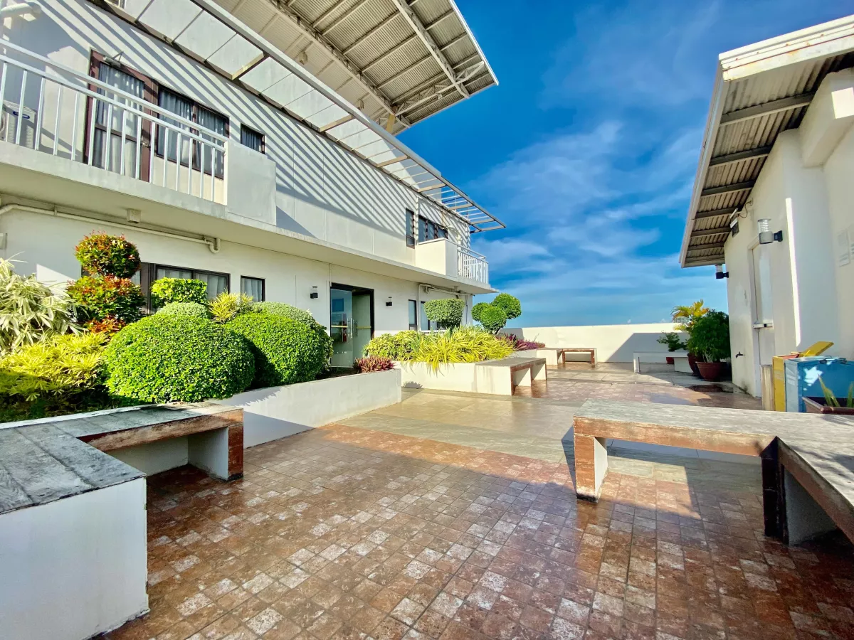 "Loft Type Condo with Parking For Rent in Mabolo Garden Flats, Cebu City"06