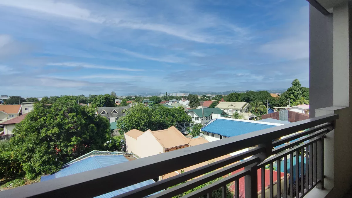 2 Bedroom Furnished Condo Unit near Ortigas Ave. For Rent in Levina Place. Pasig06