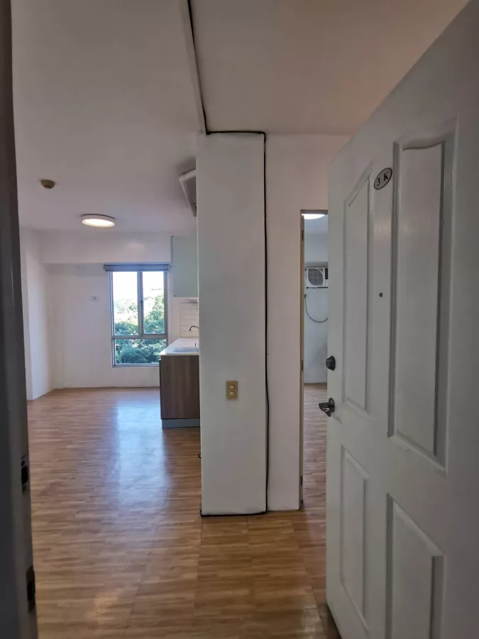 "For Rent Unfurnished 2BR Unit in Avida Towers New Manila, Quezon City"08