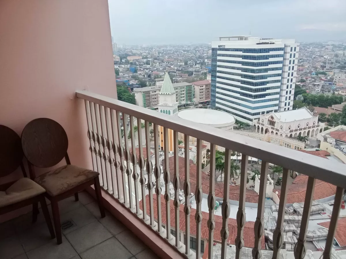 Studio Unit for Rent with Stunning Grand Canal Views ✨09