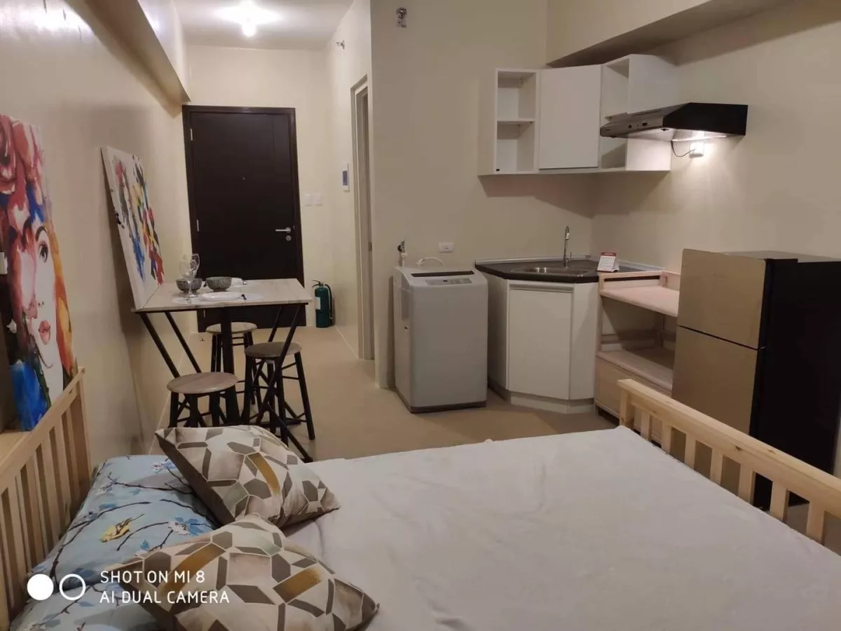 For Rent Fully Furnished 1BR Unit in Avida Towers Altura06