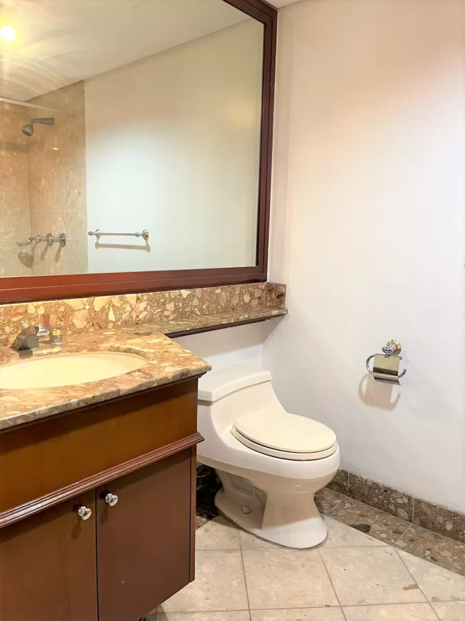 Rare Unfurnished 3BR Condominium in Luna Gardens Rockwell for Rent09