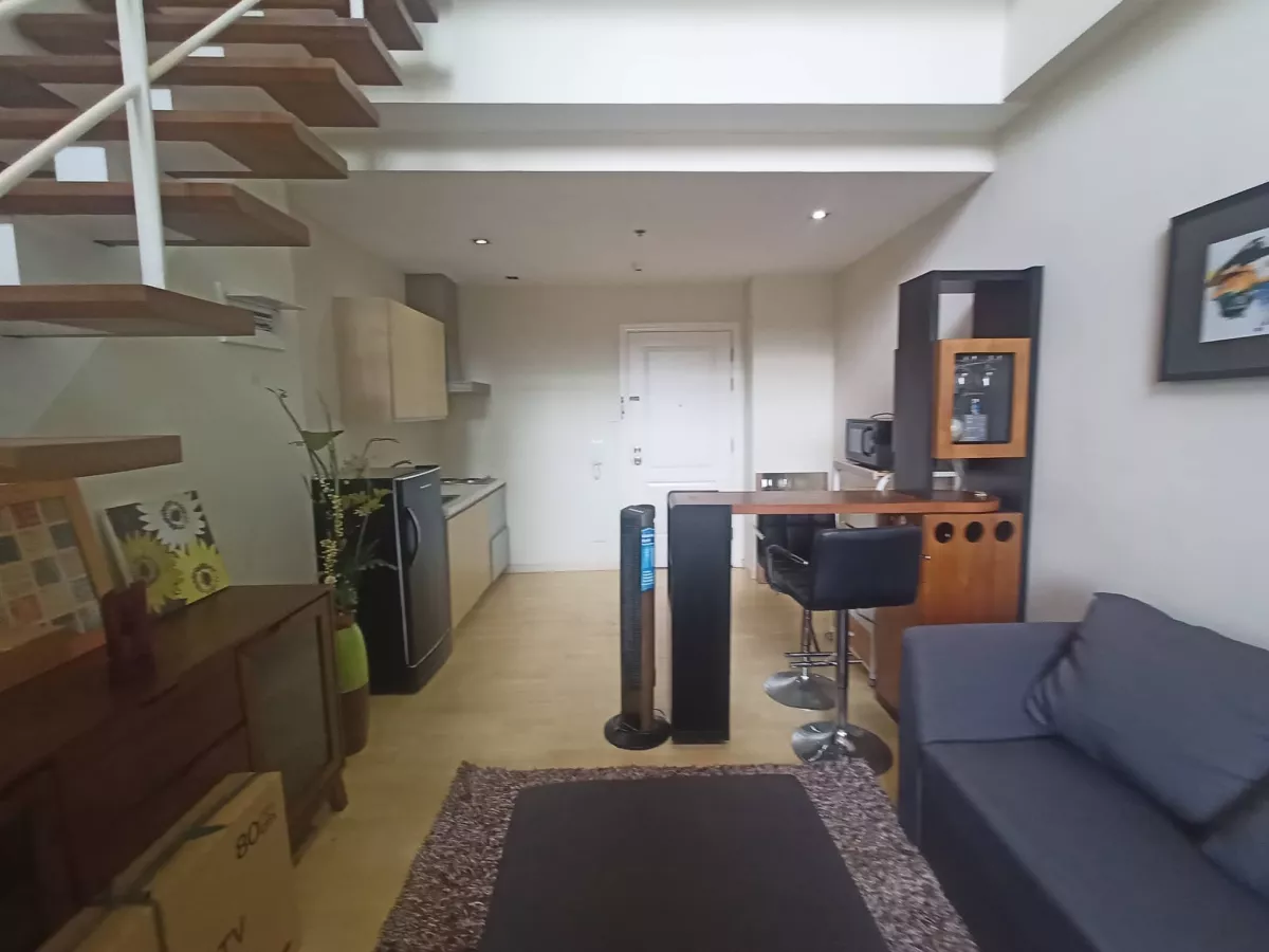 For Rent 1BR Unit with Balcony in The Gramercy Residences07