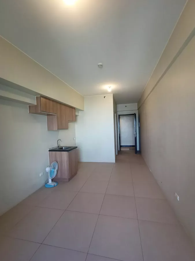 For Rent Semi furnished Studio Unit at Avida Towers Centera Mandaluong04