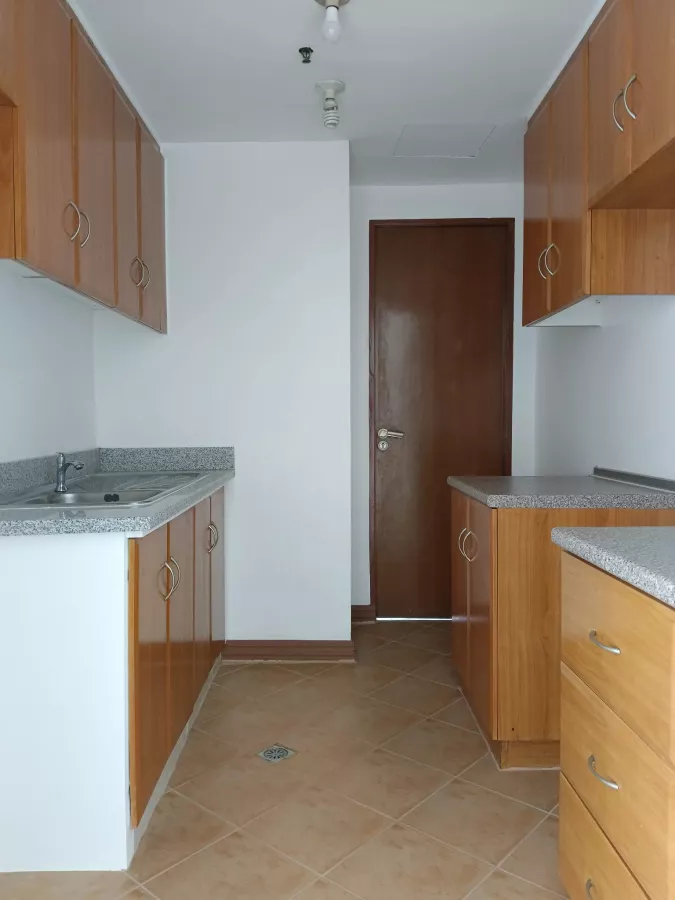 Newly Renovated Bare 2 Bedroom Condo at Eastwood Parkview QC02