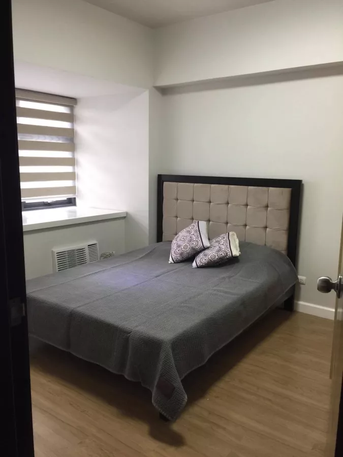 For Rent Semi Furnished 1BR Unit in Escala Salcedo02