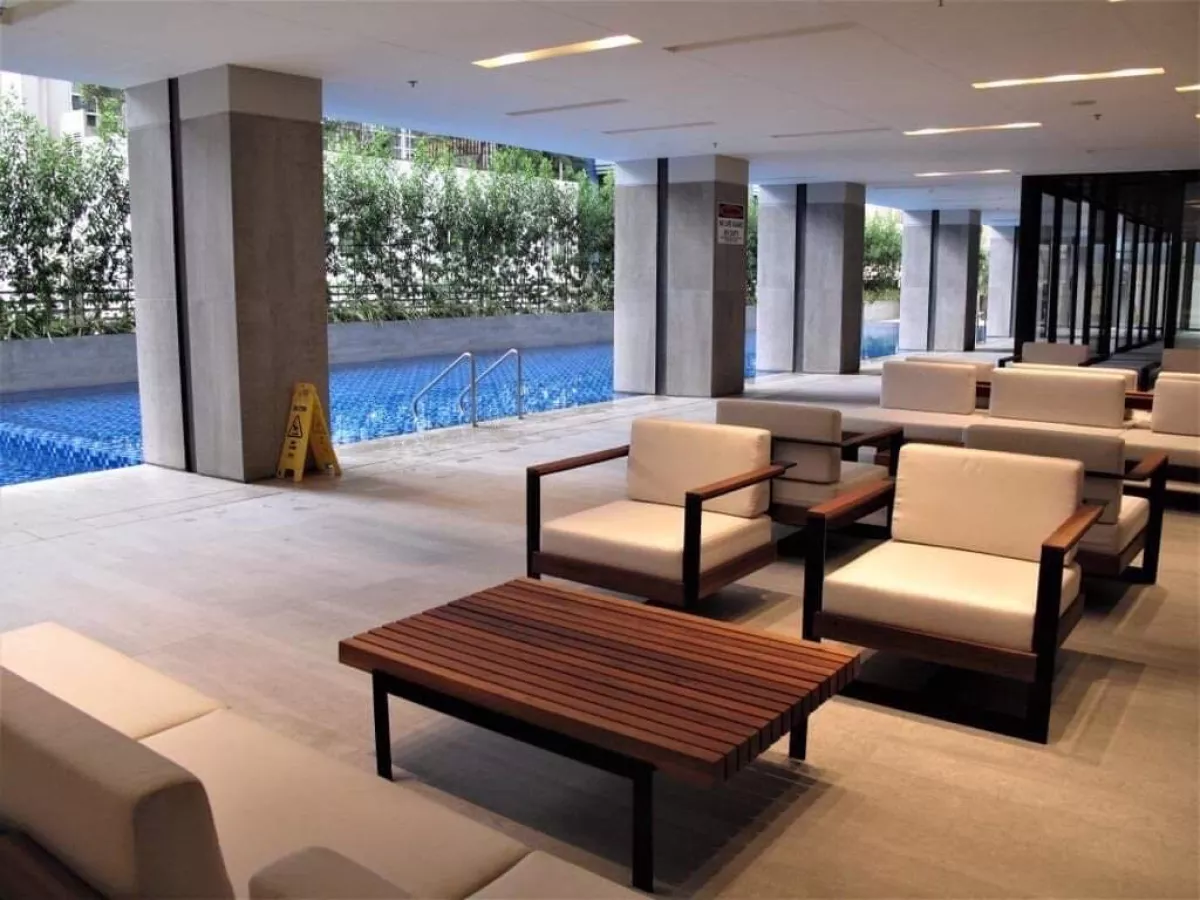 For Rent Semi Furnished 1BR Unit in Escala Salcedo04