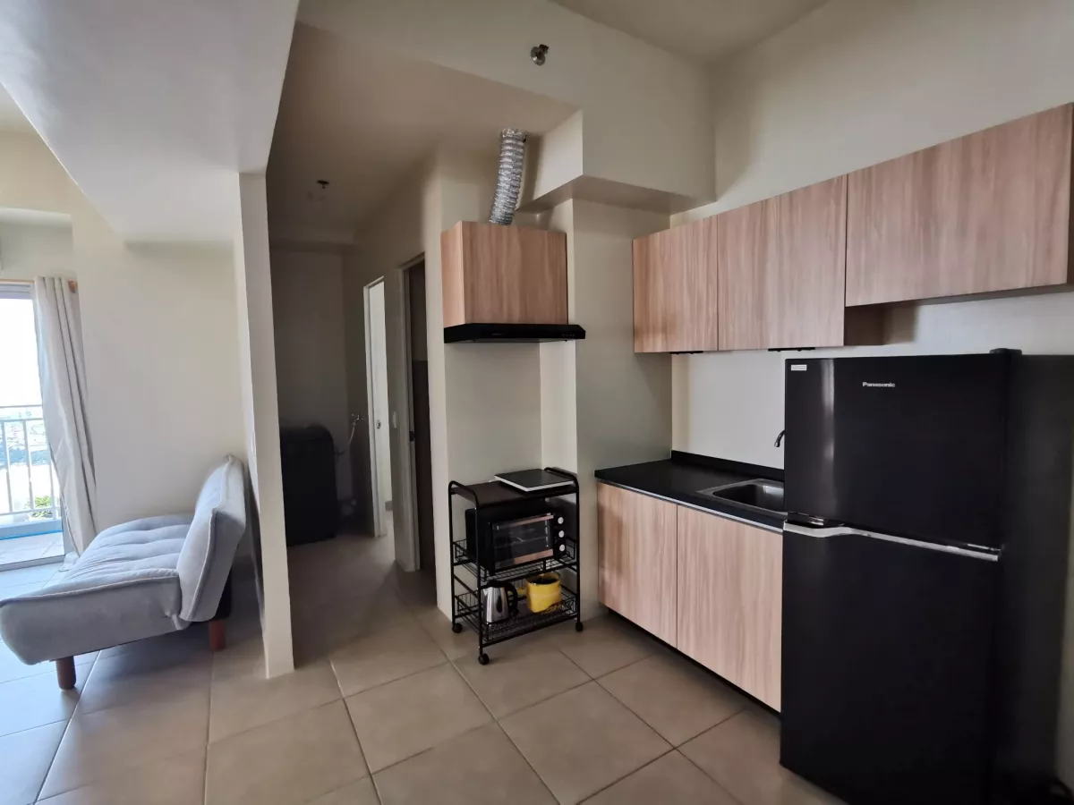 "For Rent 2BR Fully Furnished Unit in Avida Towers Cloverleaf, Quezon City"02