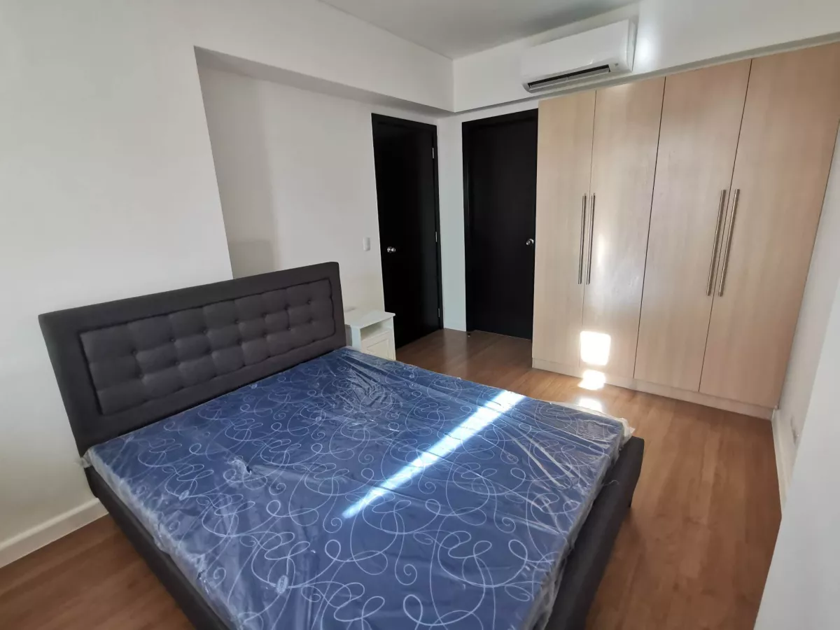 Fully Furnished 1BR with Balcony for Rent in The Veranda Taguig10