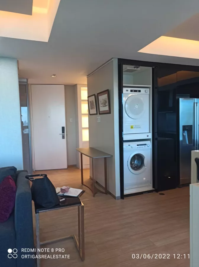 Fully Furnished 2 Bedroom Condominium For Lease04