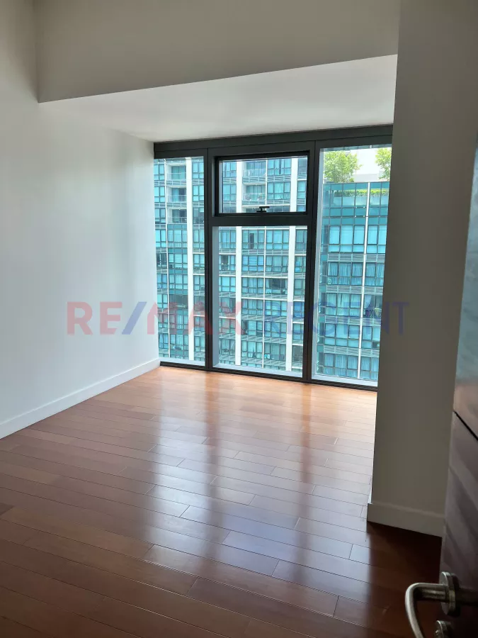 "3 Bedroom Condominium for Lease in Grand Hyatt Residences, BGC, Taguig City"10