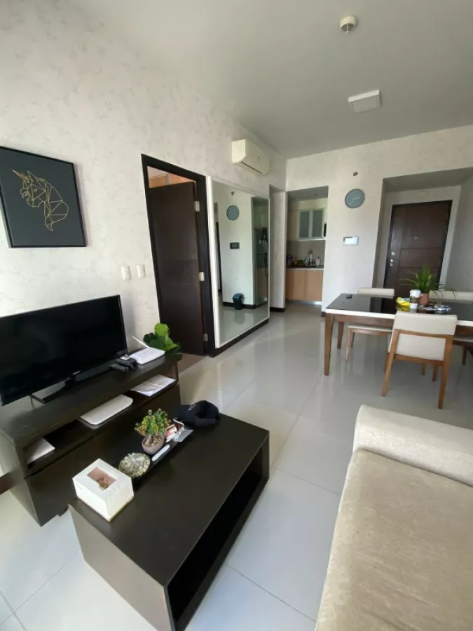 Executive 1BR Condo with Balcony in Mactan Newtown (Seaview)10