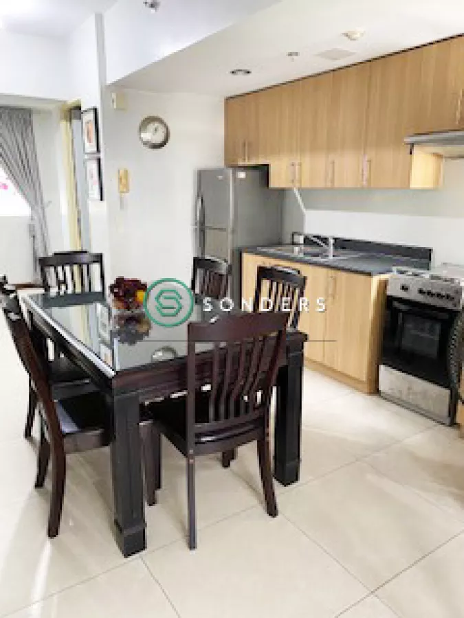 Furnished 2 BR with Parking at The Columns Legazpi Village For Rent06
