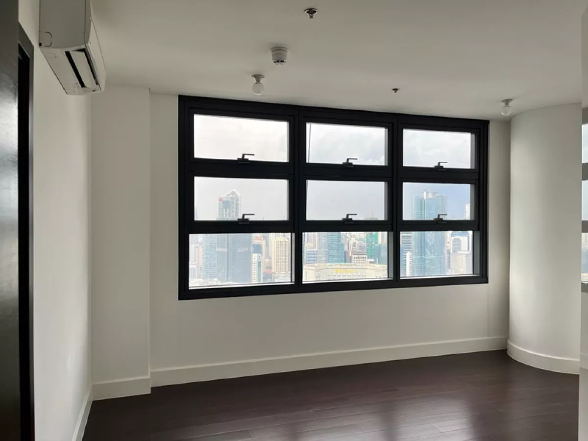 "Semi-Furnished 3 Bedroom Unit for Lease in Garden Towers, San Lorenzo, Makati"06