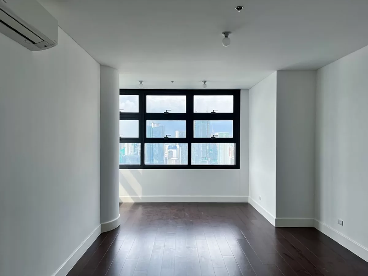 "Semi-Furnished 3 Bedroom Unit for Lease in Garden Towers, San Lorenzo, Makati"08
