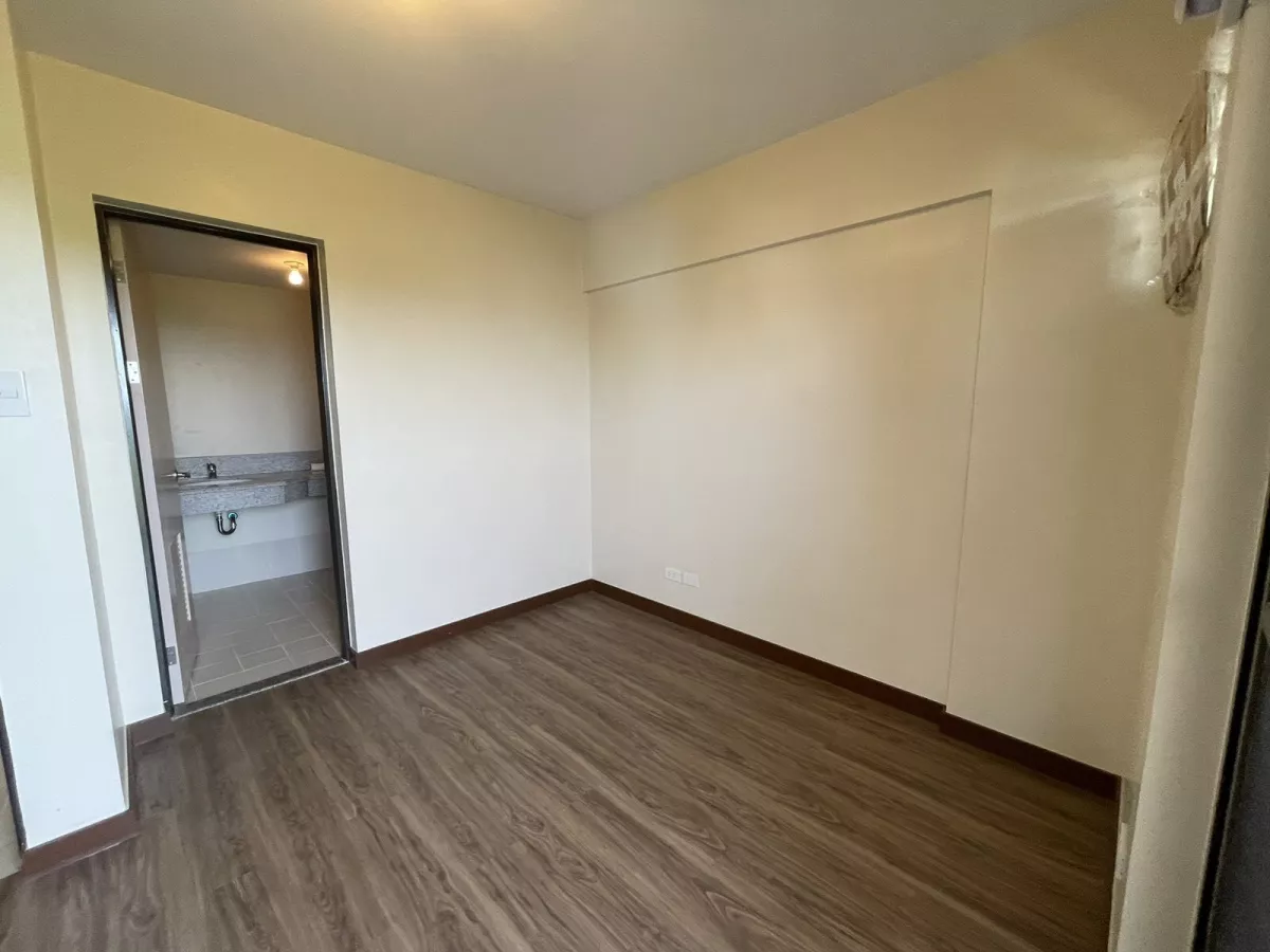 3-Bedroom with 1 Parking for Rent in Ivory Wood near BGC and McKinley Hill04