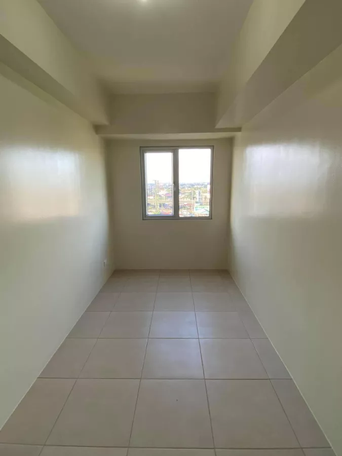 "One Bedroom Unit For Rent at Avida Towers Cloverleaf, Balintawak, Quezon City"07