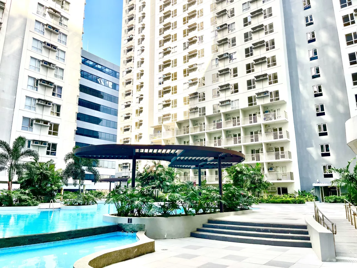 For Rent Studio Unit Fully Furnished in Makati Near Makati Med07