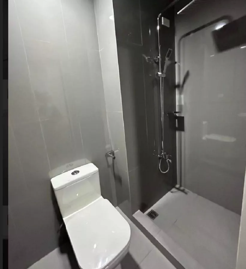 "1 Bedroom Condo in Air Residences, Makati"06