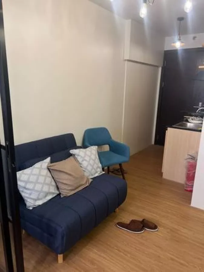 "Semi-furnished Studio Condominium unit in Guadalupe, Cebu for Rent"06
