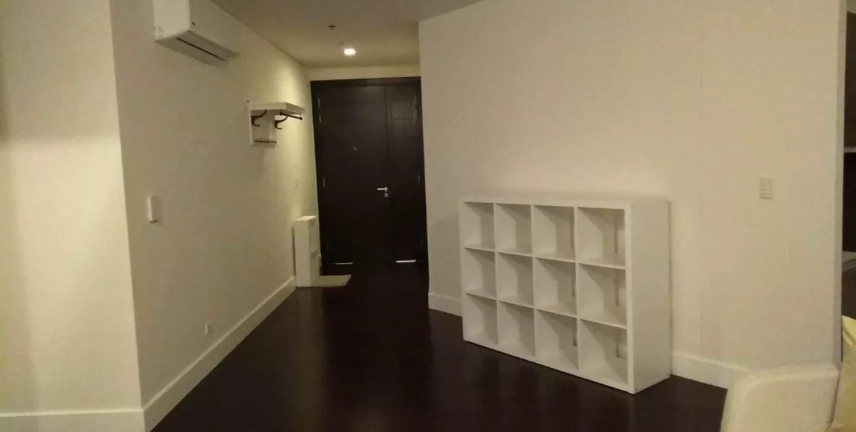 Fully Furnished 2 BEDROOM FOR LEASE in MAKATI (Garden Tower). With Parking!!10