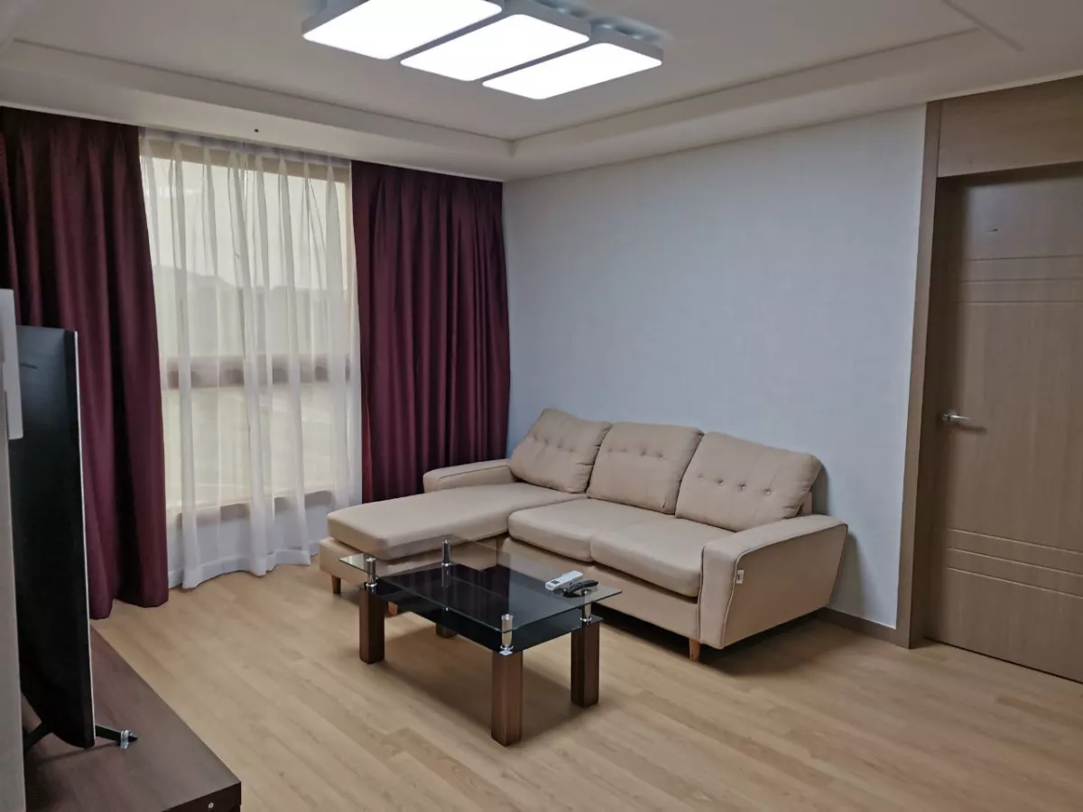 "For Rent- 2 Bedroom Condo Unit in D'Heights (Sunvalley), Angeles City"10