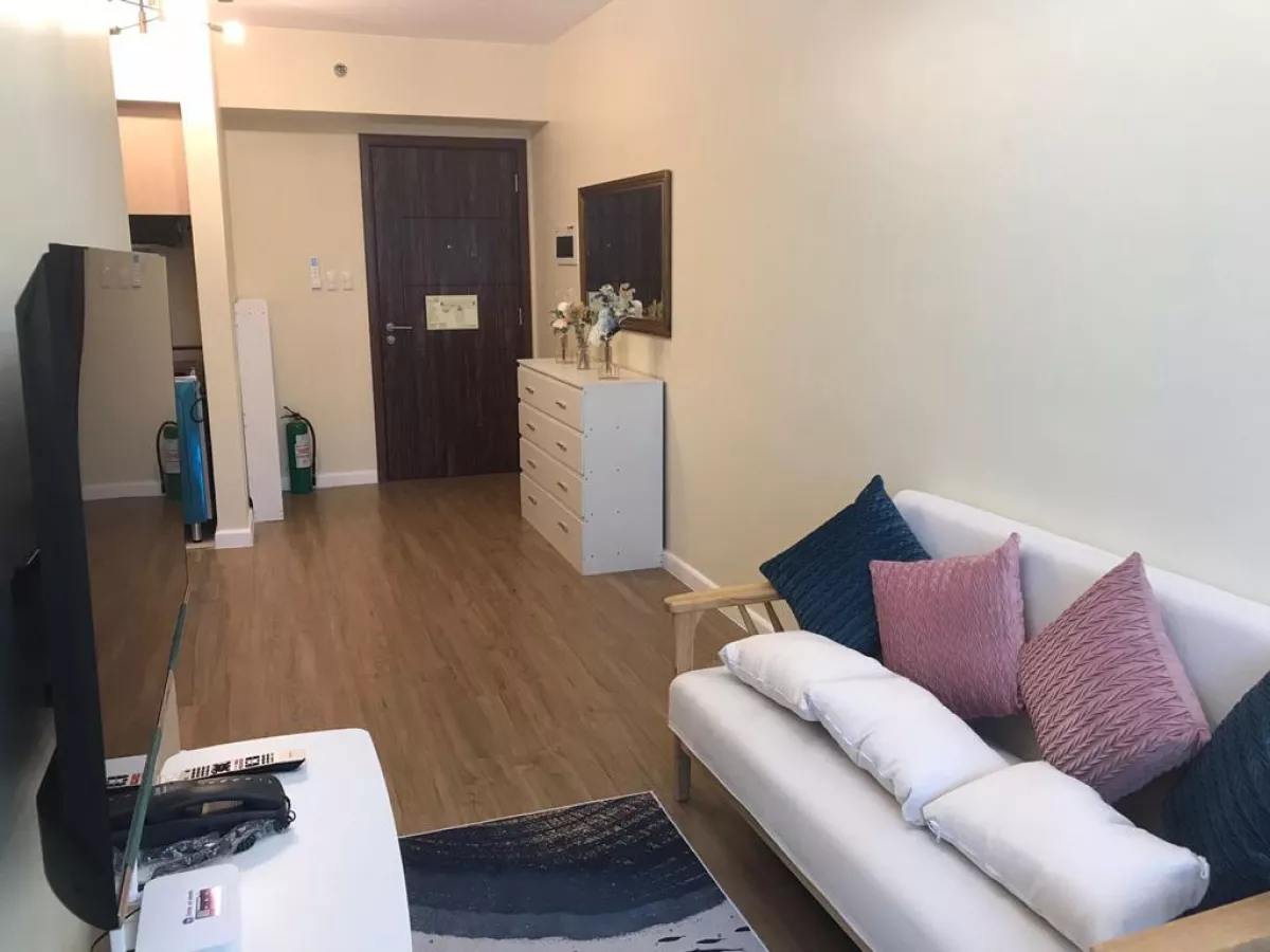 2 BR One Antonio Makati Condo for Lease03