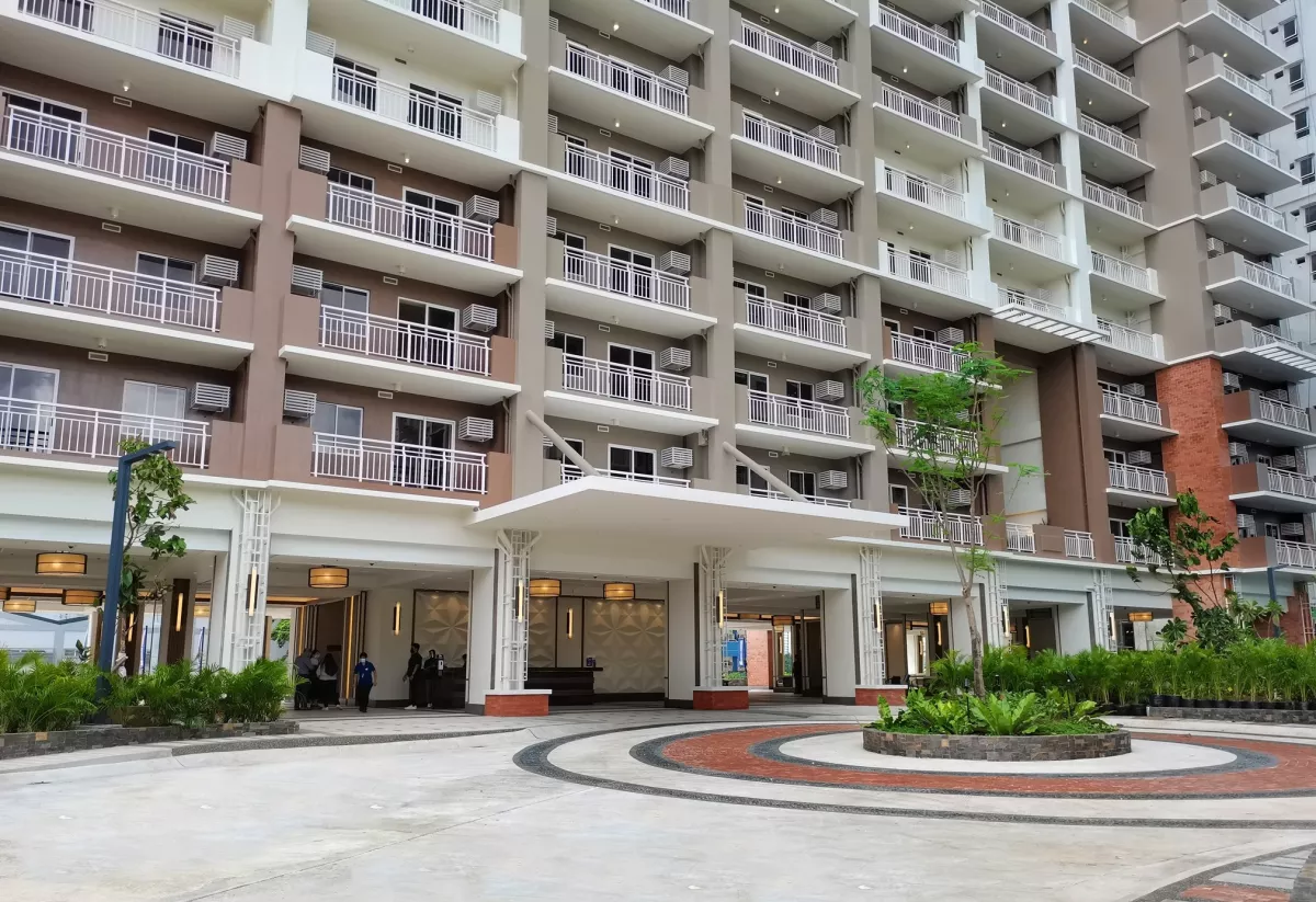 For Rent 1 Bedroom Weston Tower near BGC Makati Ortigas Mandaluyong DMCI Homes05