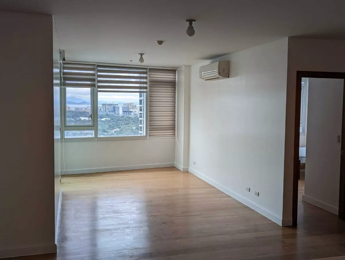 2 BR Park Terraces Point Tower02