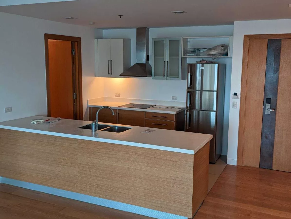 2 BR Park Terraces Point Tower03