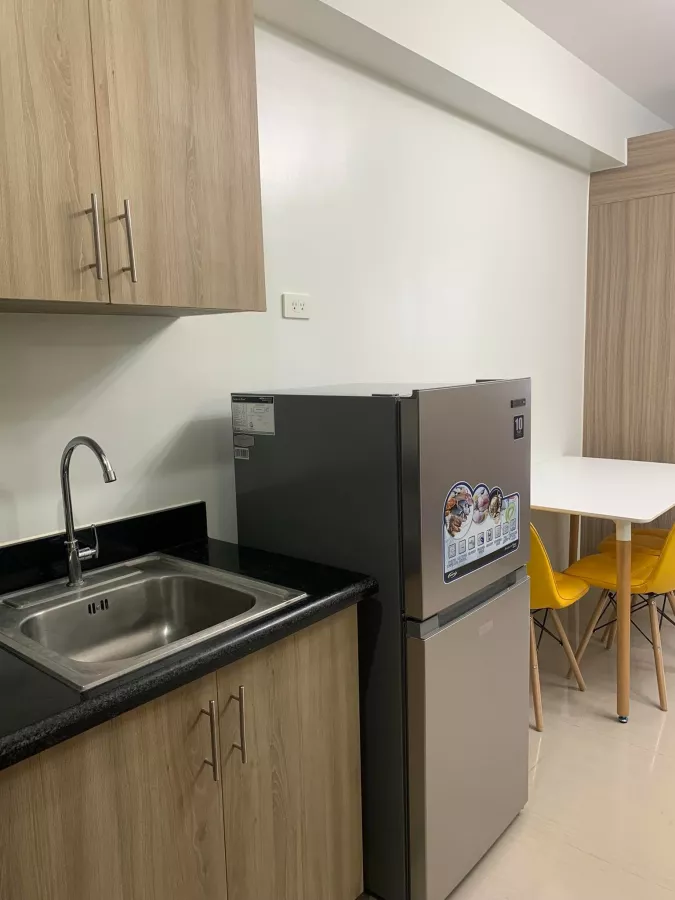 1 BR Unit at Mall of Asia Complex03