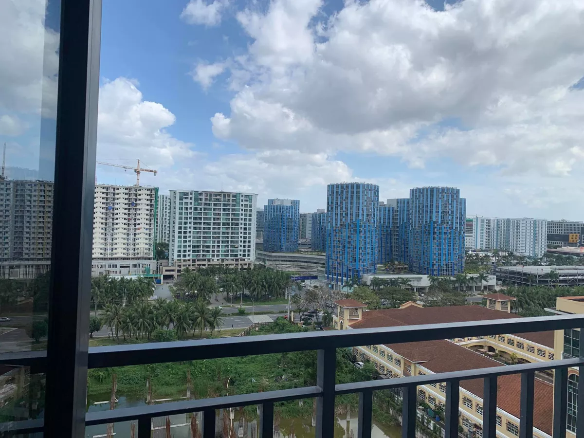 1 BR Unit at Mall of Asia Complex04