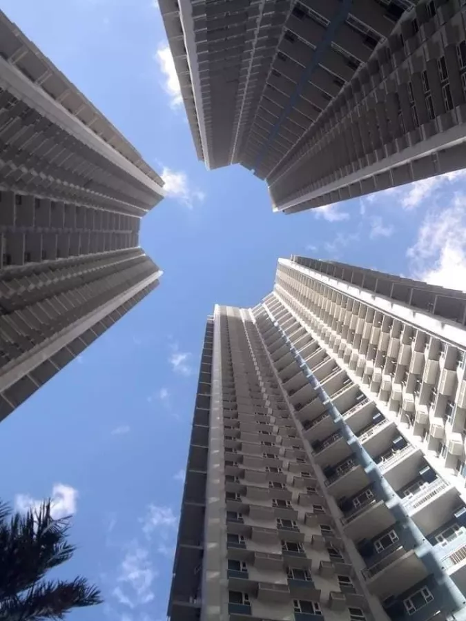2 Bedroom Condominium unit in BGC Trion Towers Taguig02