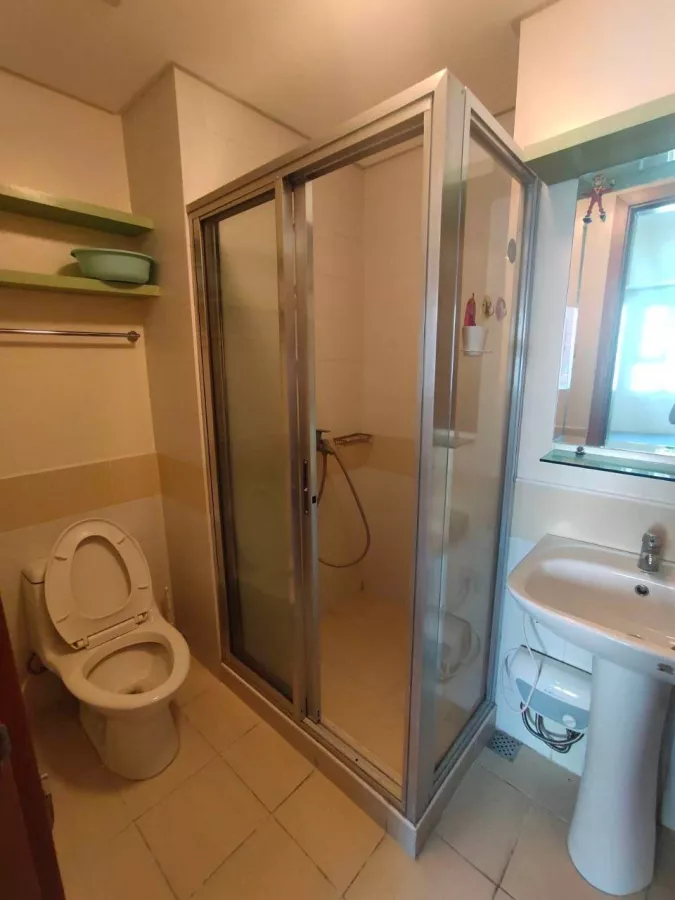 2 Bedroom Condominium unit in BGC Trion Towers Taguig08
