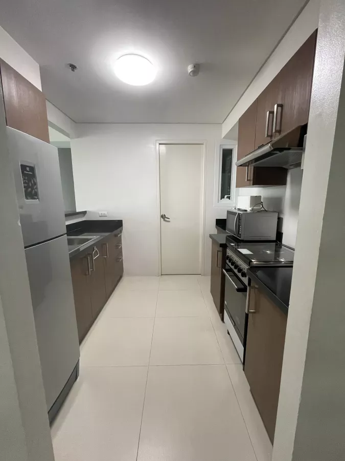 "Fully furnished 2BR Condo at Red Oak Two Serendra, Taguig City"05