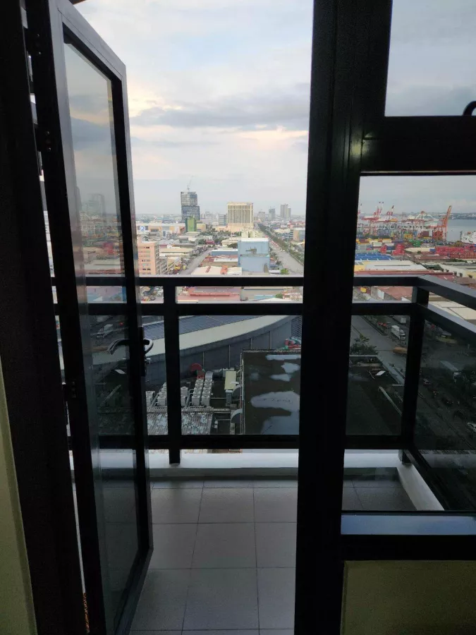 Fully furnished Pet-friendly 1BR in Galleria Residences Tower 1. for rent03