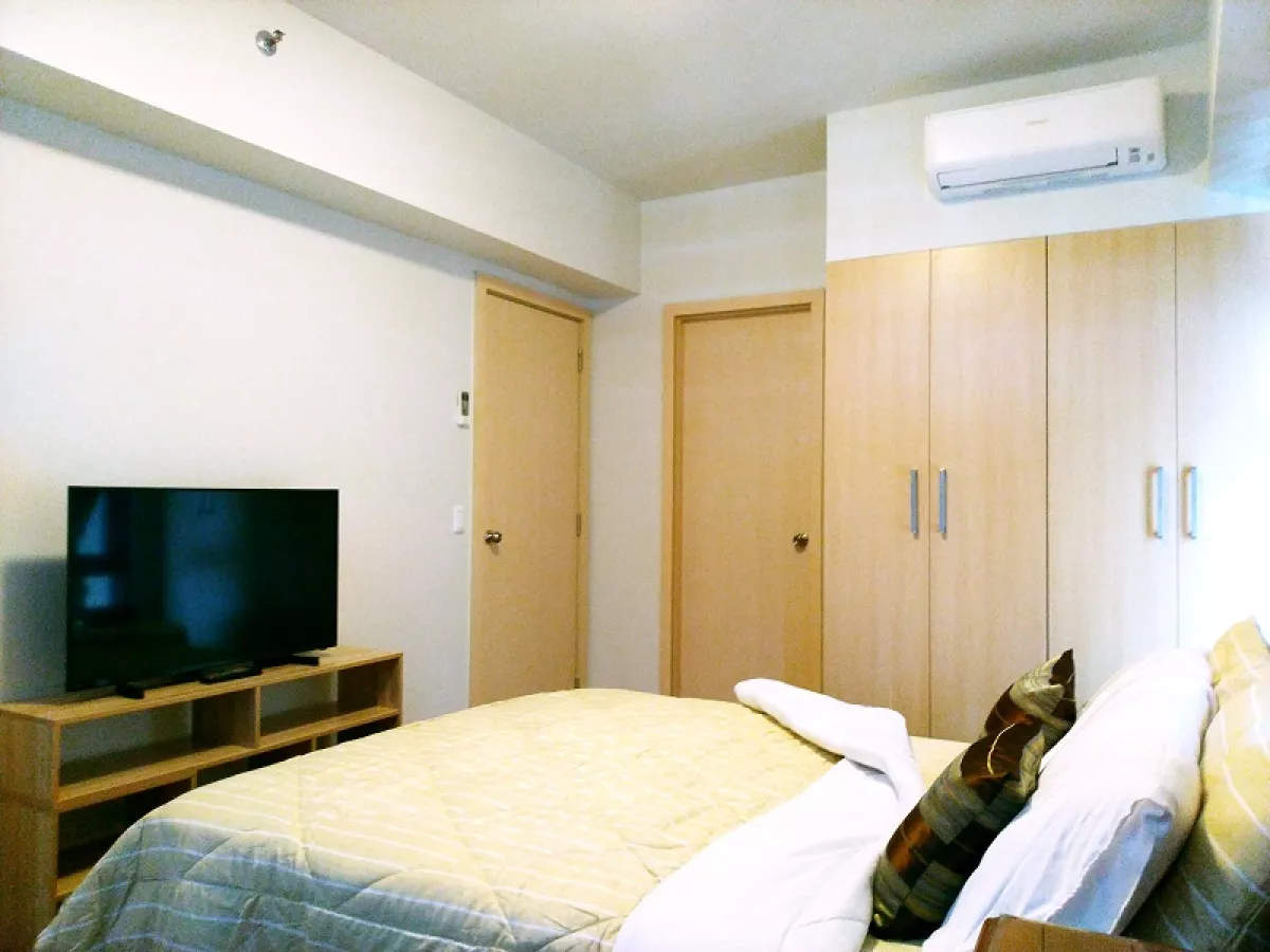 "80 sqm 2 Bedroom Unit for Lease in Oranbo, Pasig City"07