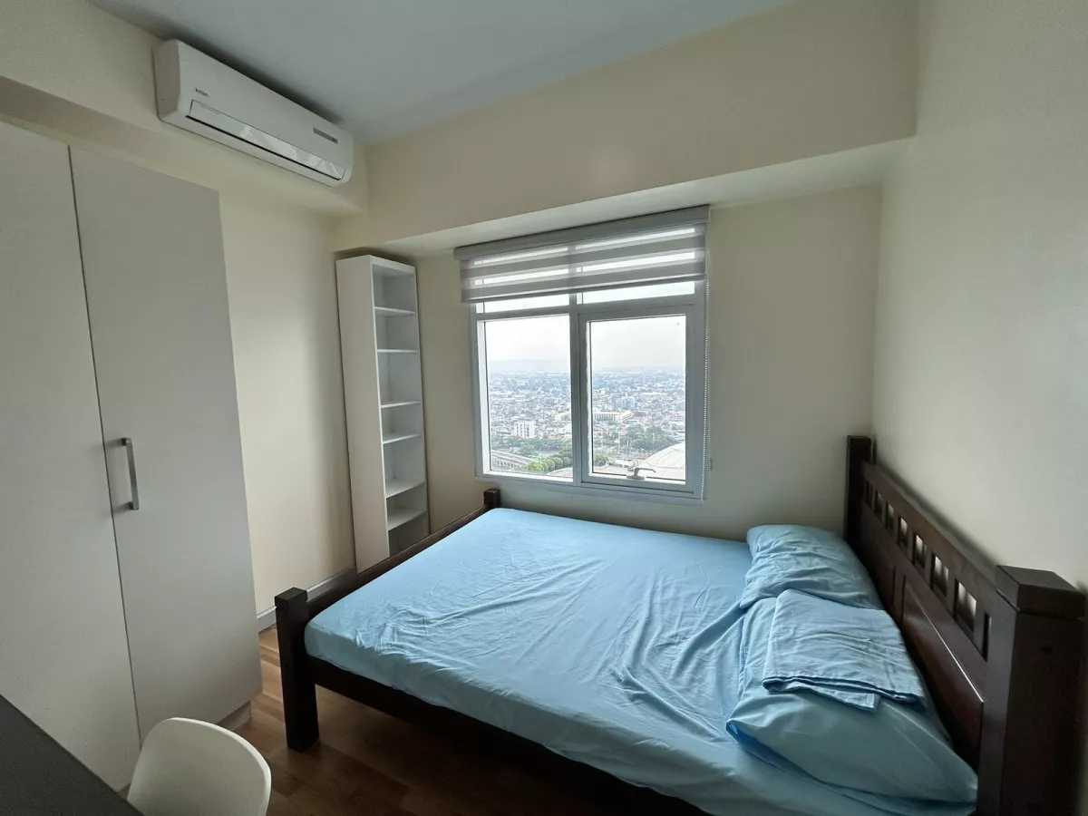 Overlooking 2BR unit in Aston at Two Serendra08