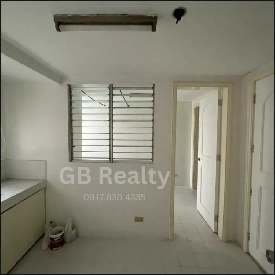 "Le Triomphe, Salcedo Village, Makati 2-Bedroom For Lease"03